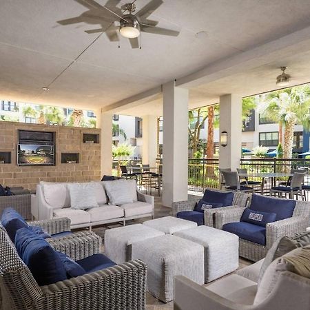 Modern Galleria Apt-Freeparking-Pool-Fast Wifi-Med Ctr 休斯敦 外观 照片