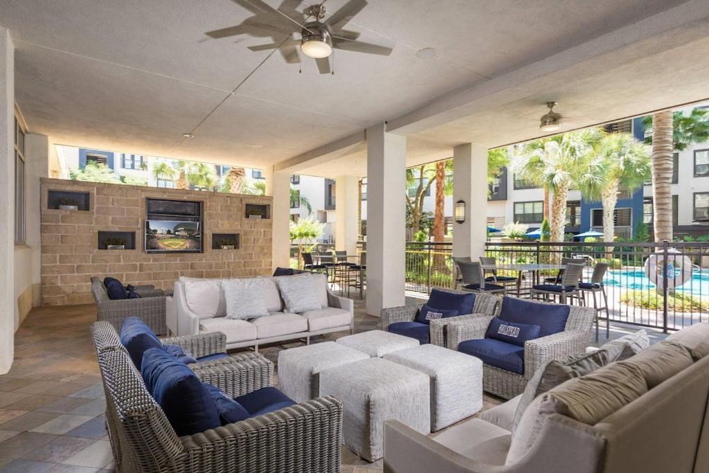 Modern Galleria Apt-Freeparking-Pool-Fast Wifi-Med Ctr 休斯敦 外观 照片